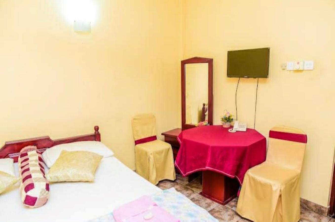 Kandy Paradise Hotel & Spa Gelioya Esterno foto