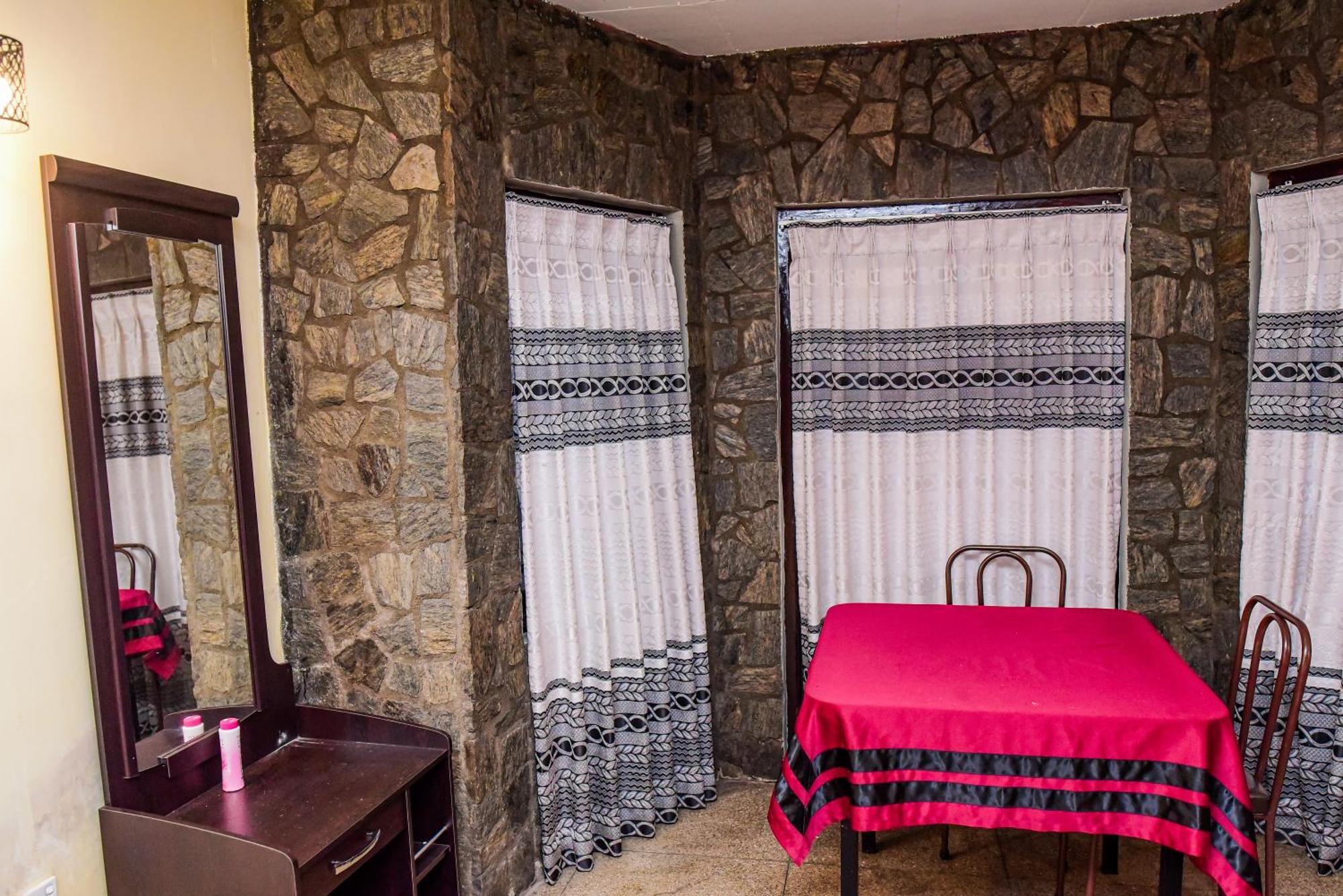 Kandy Paradise Hotel & Spa Gelioya Esterno foto