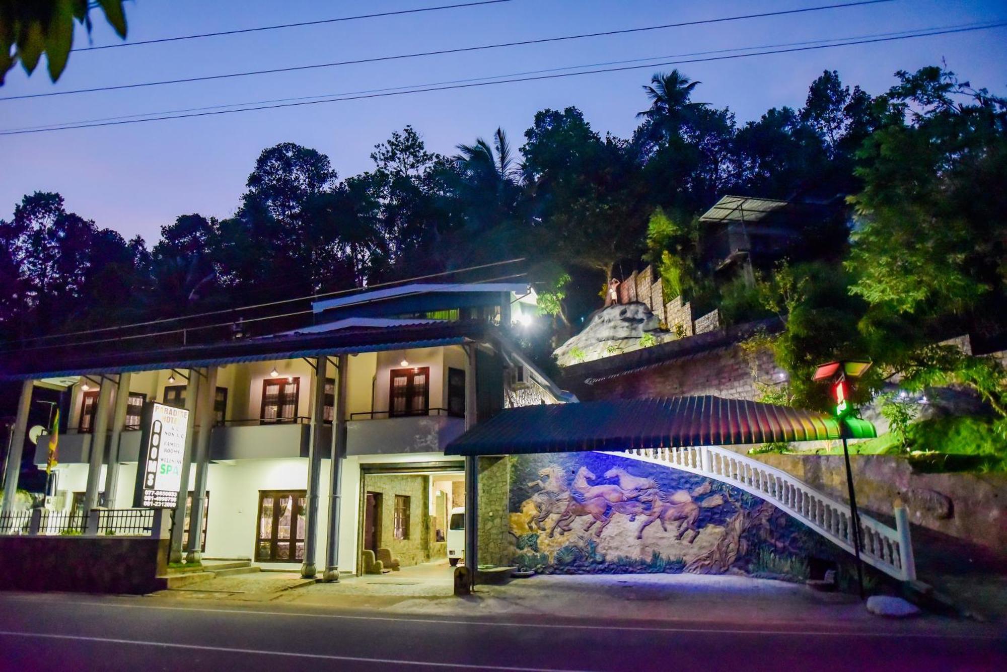 Kandy Paradise Hotel & Spa Gelioya Esterno foto