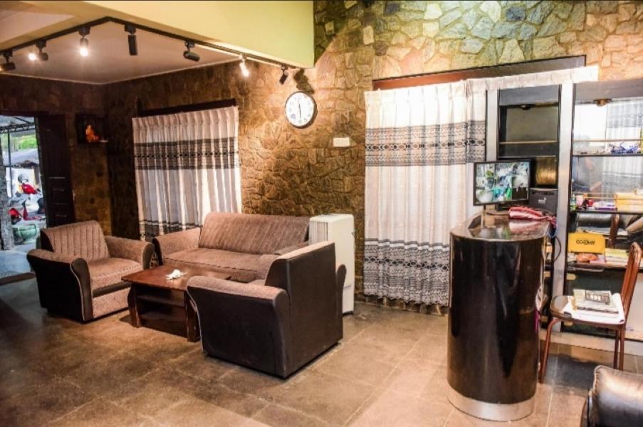 Kandy Paradise Hotel & Spa Gelioya Esterno foto